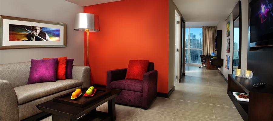 Hard Rock Hotel Panama Megapolis Exteriör bild A suite at the hotel