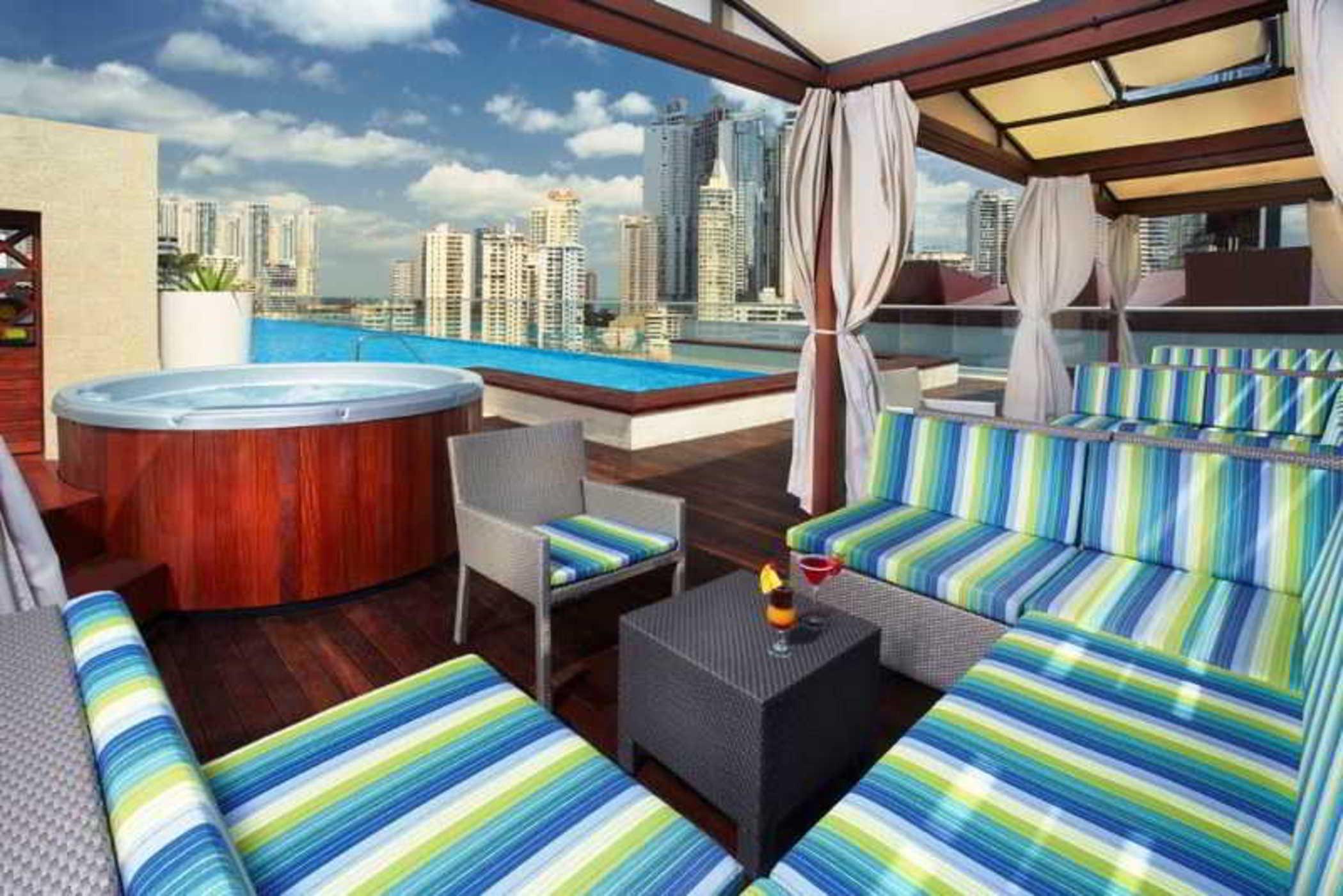 Hard Rock Hotel Panama Megapolis Exteriör bild Skyline Bar