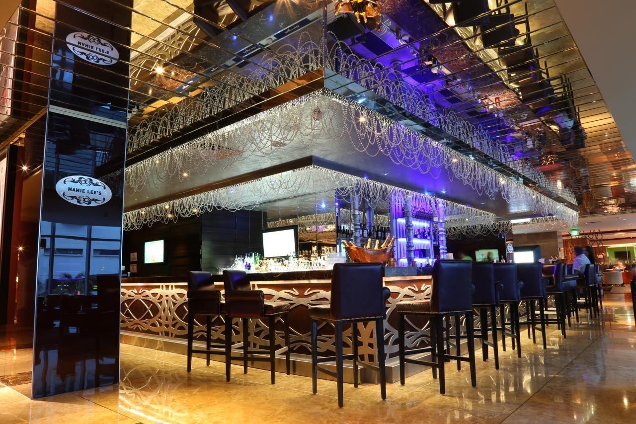 Hard Rock Hotel Panama Megapolis Exteriör bild The bar at the lobby