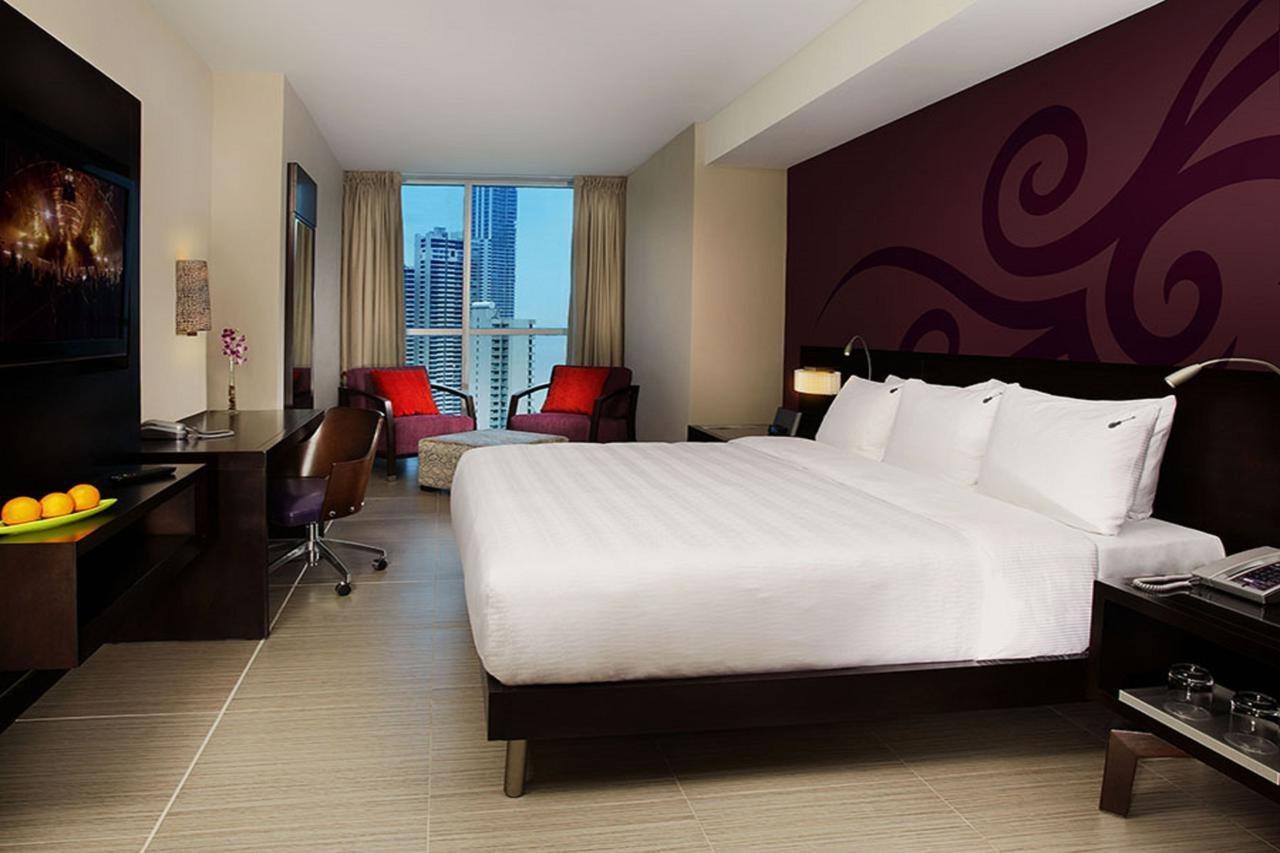 Hard Rock Hotel Panama Megapolis Exteriör bild A room at the hotel
