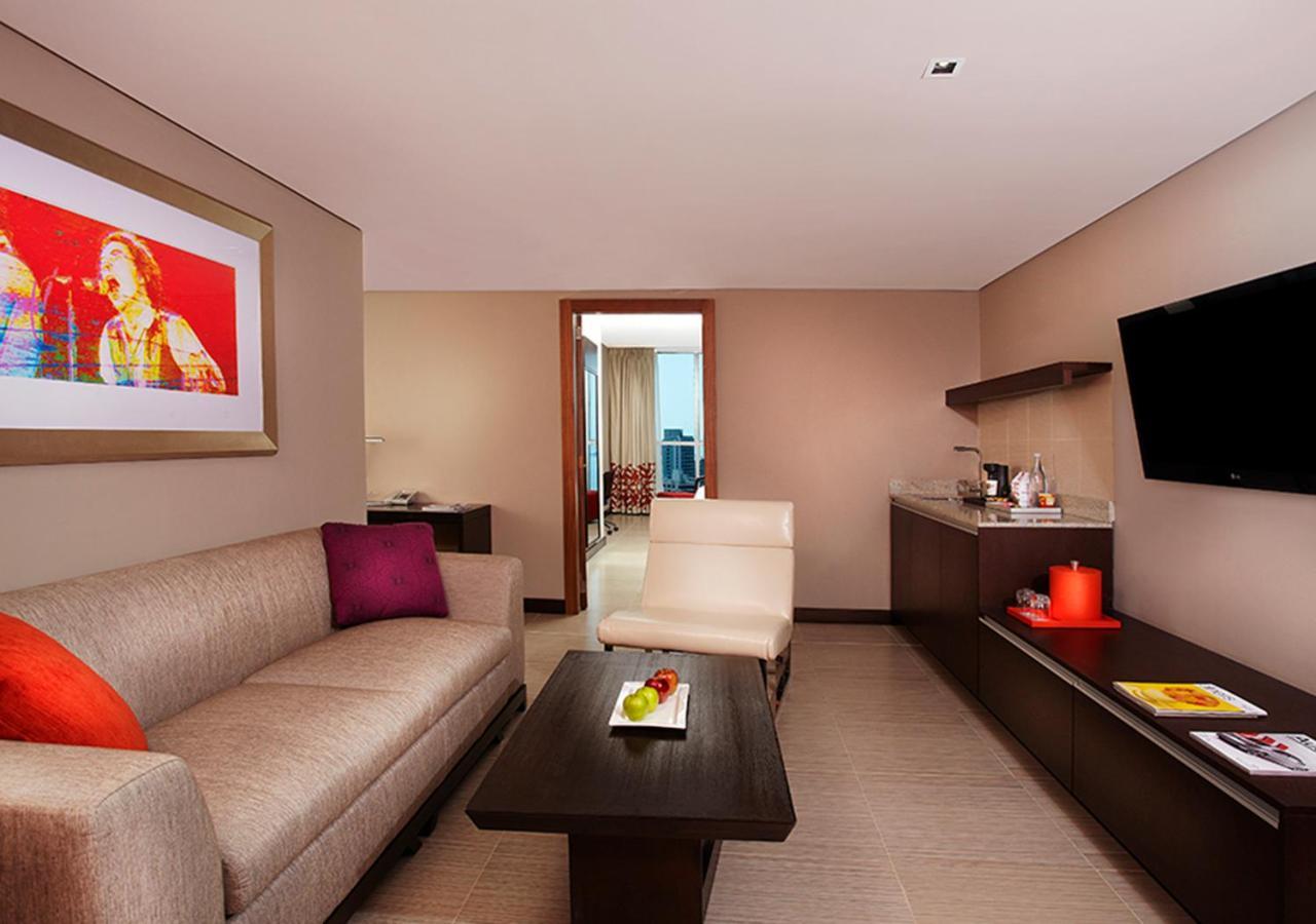 Hard Rock Hotel Panama Megapolis Exteriör bild Living room