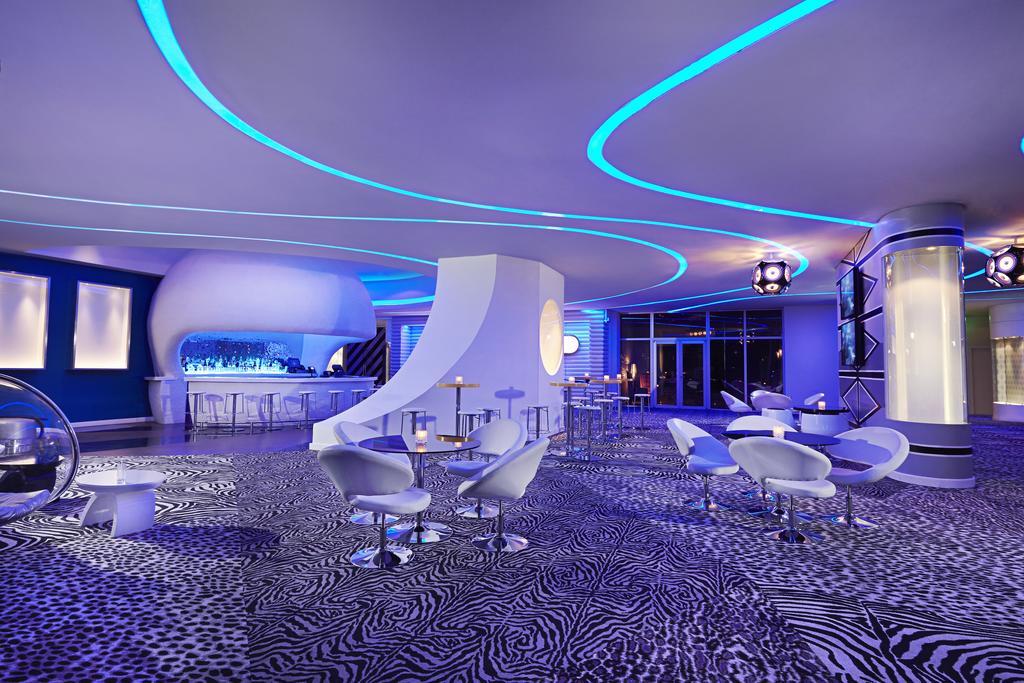 Hard Rock Hotel Panama Megapolis Exteriör bild The interior of the W lounge at London Heathrow Airport