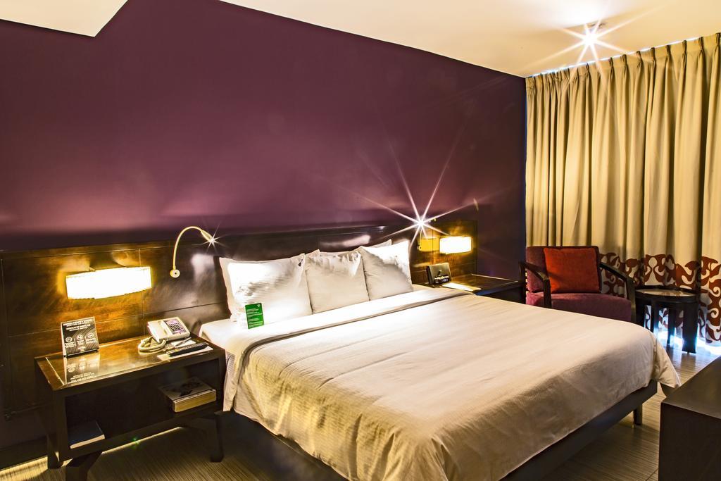 Hard Rock Hotel Panama Megapolis Exteriör bild A room at the hotel