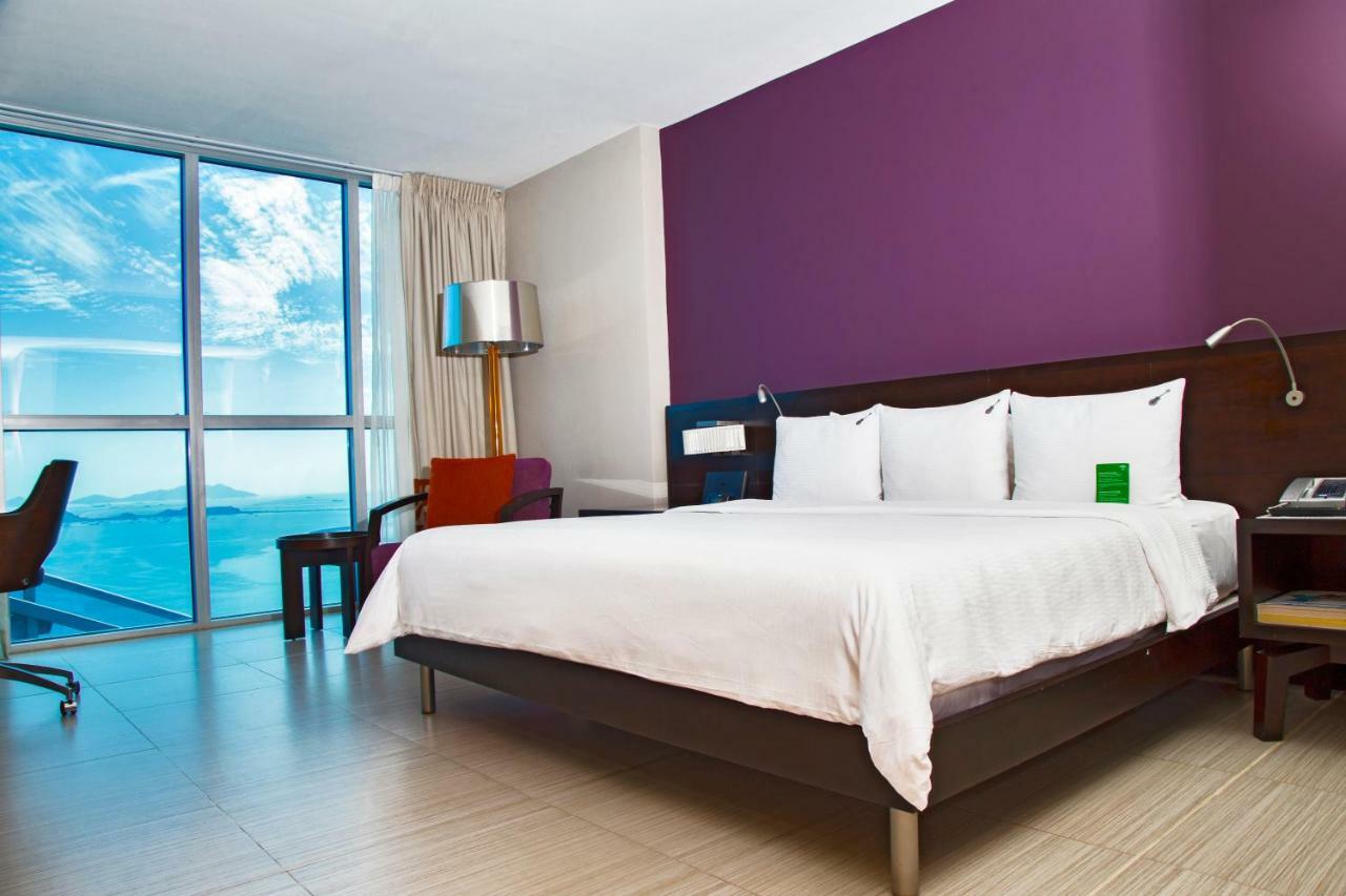 Hard Rock Hotel Panama Megapolis Exteriör bild A room at the hotel